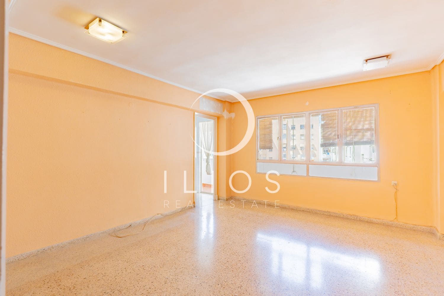 4 sovrum Lägenhet till salu i Valencia stad - 320 000 € (Ref: 9799064)