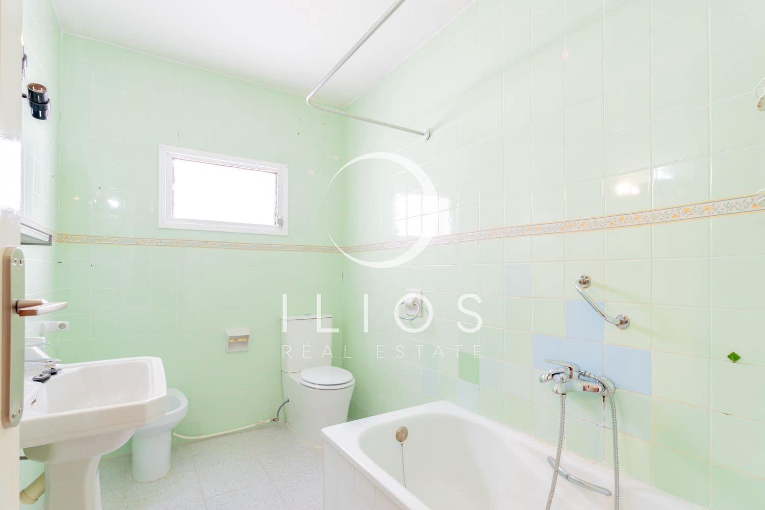 4 sovrum Lägenhet till salu i Valencia stad - 320 000 € (Ref: 9799064)