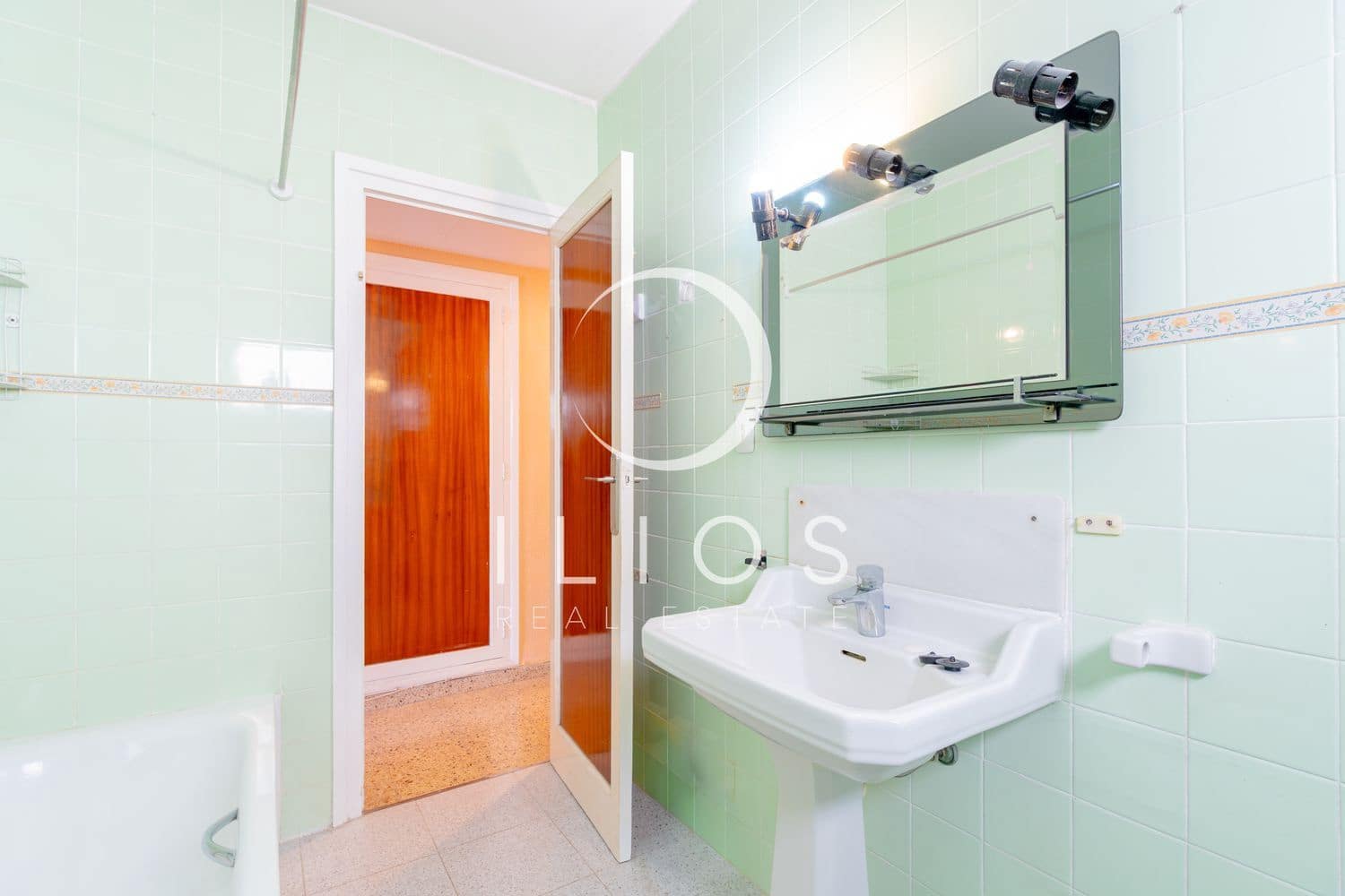 4 sovrum Lägenhet till salu i Valencia stad - 320 000 € (Ref: 9799064)