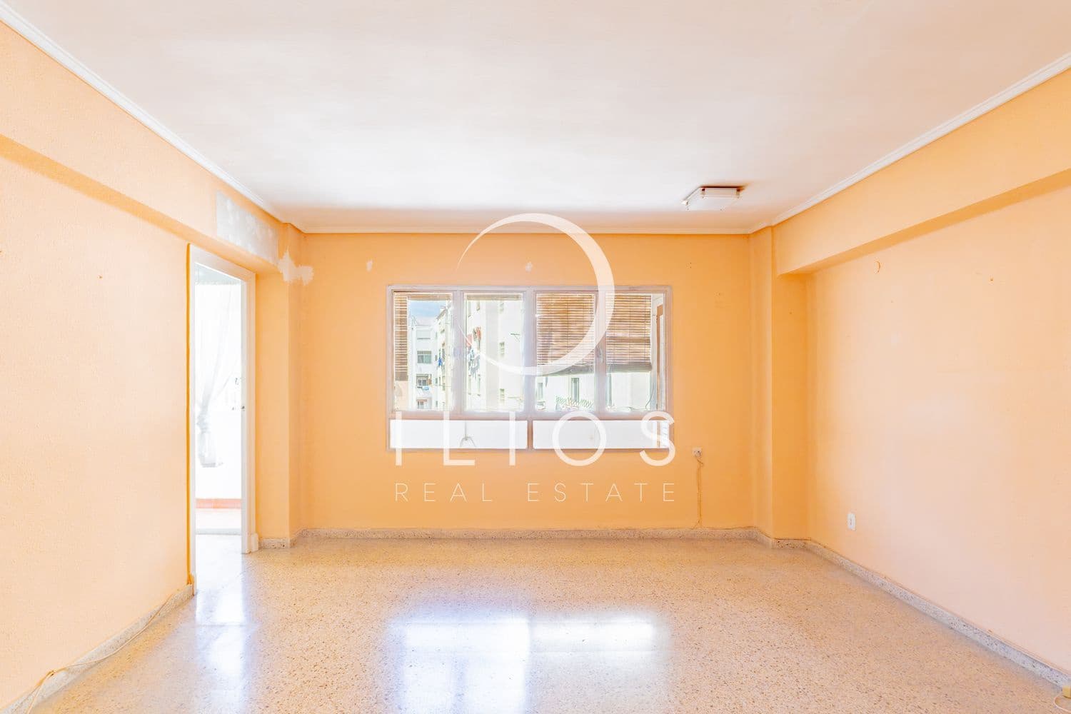 4 sovrum Lägenhet till salu i Valencia stad - 320 000 € (Ref: 9799064)