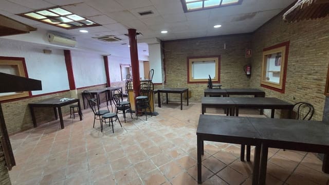 Commercial for sale in La Carrasca, Valencia city - € 385,000 (Ref: 9801285)