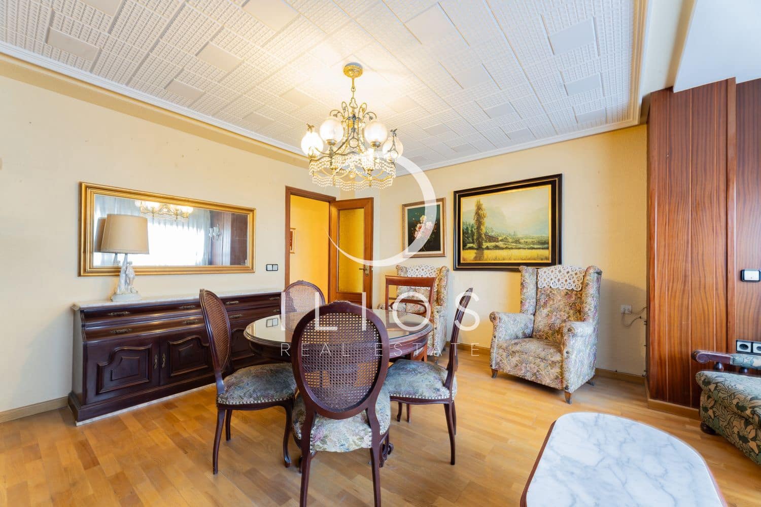 3 bedroom Apartment for sale in Valencia city - € 410,000 (Ref: 9807882)