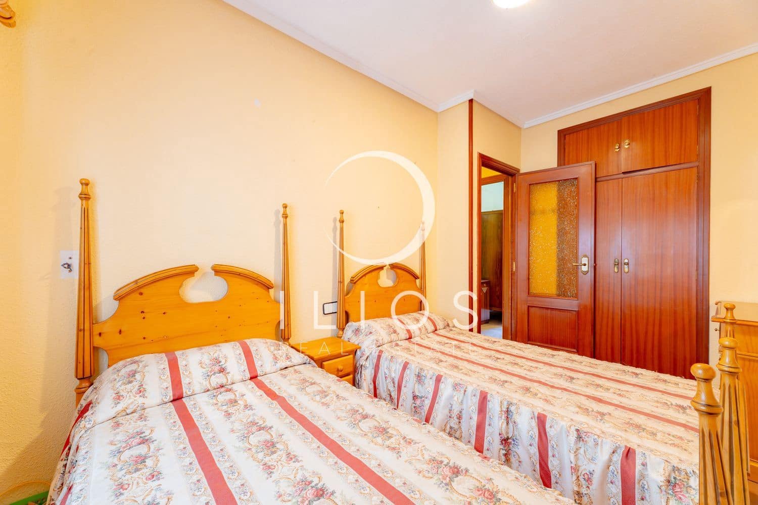 3 bedroom Apartment for sale in Valencia city - € 410,000 (Ref: 9807882)