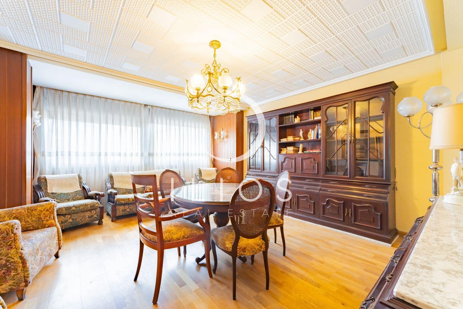 3 bedroom Apartment for sale in Valencia city - € 410,000 (Ref: 9807882)