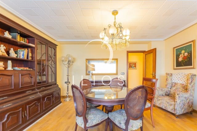 3 bedroom Apartment for sale in Mestalla, Valencia city - € 410,000 (Ref: 9807882)