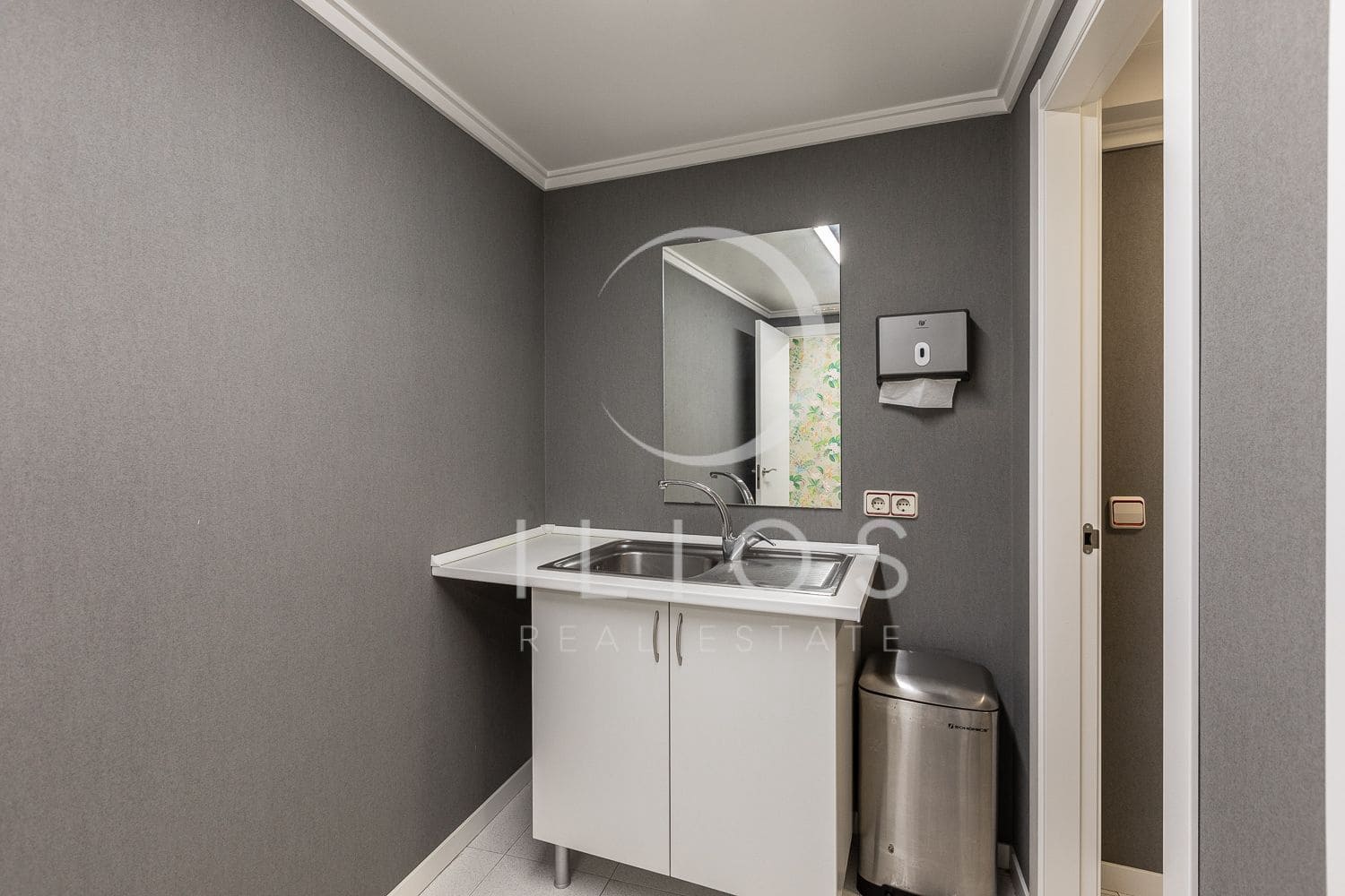 Local Commercial à vendre à Valence ville - 600 000 € (Ref: 9826588)