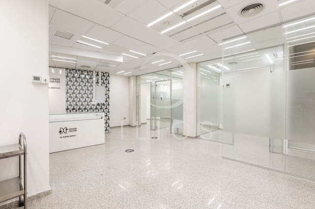 Local Commercial à vendre à Sant Francesc, Valence ville - 600 000 € (Ref: 9826588)
