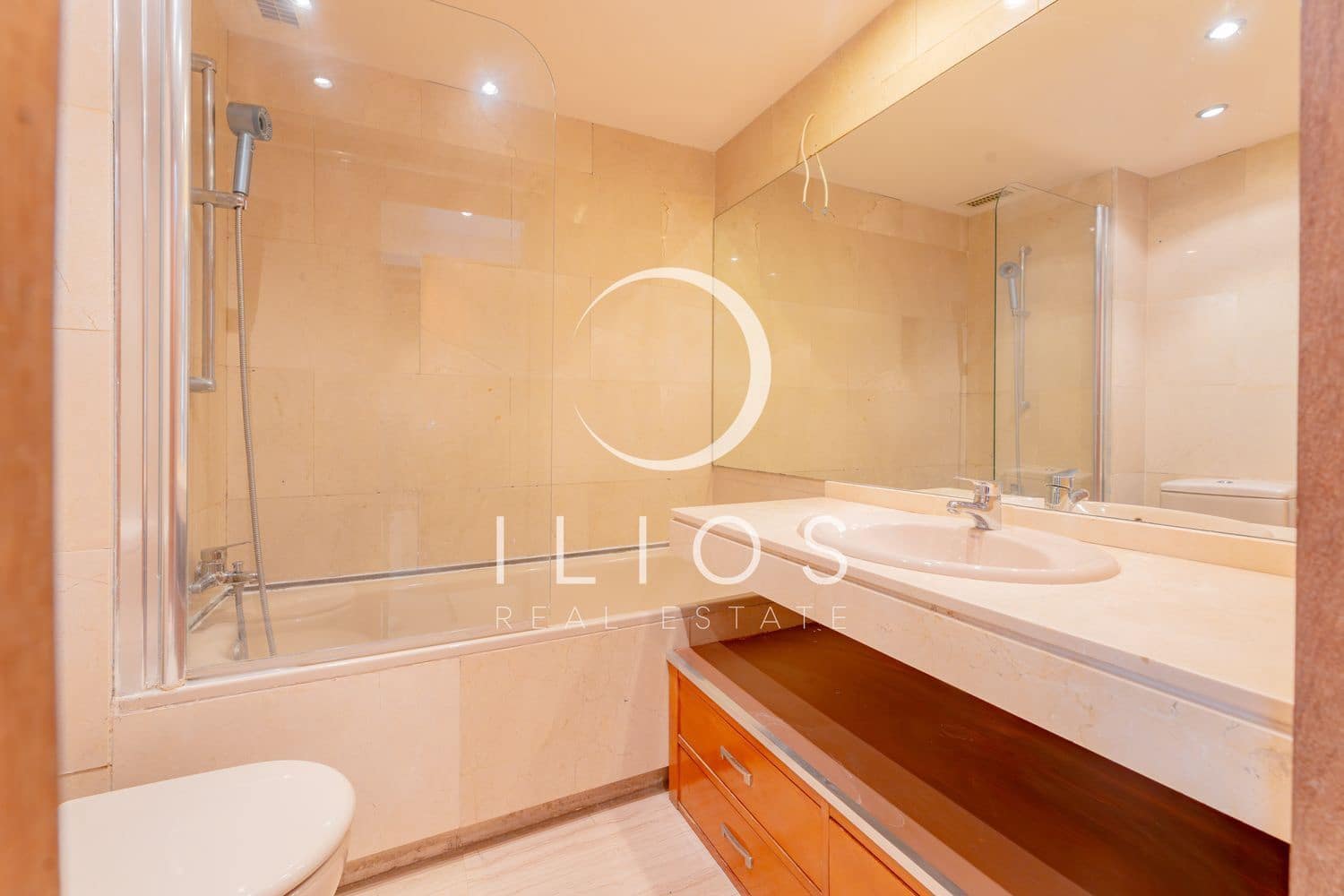 Apartamento de 2 habitaciones en València ciudad en venta con piscina - 639.000 € (Ref: 9827120)
