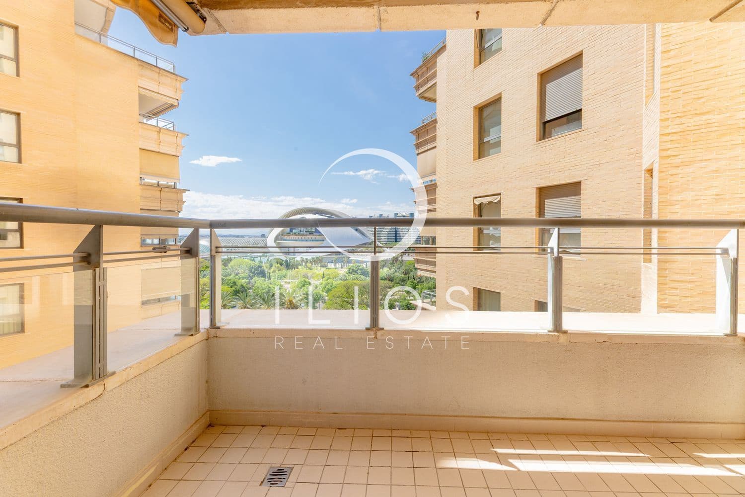 Apartamento de 2 habitaciones en València ciudad en venta con piscina - 639.000 € (Ref: 9827120)