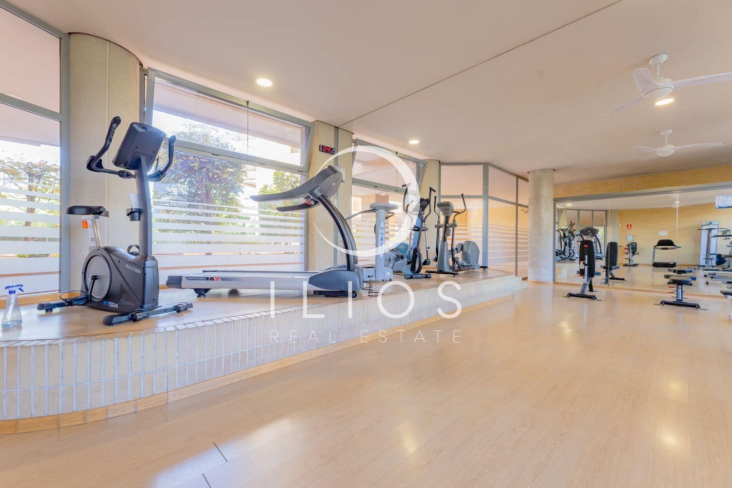 Apartamento de 2 habitaciones en València ciudad en venta con piscina - 639.000 € (Ref: 9827120)