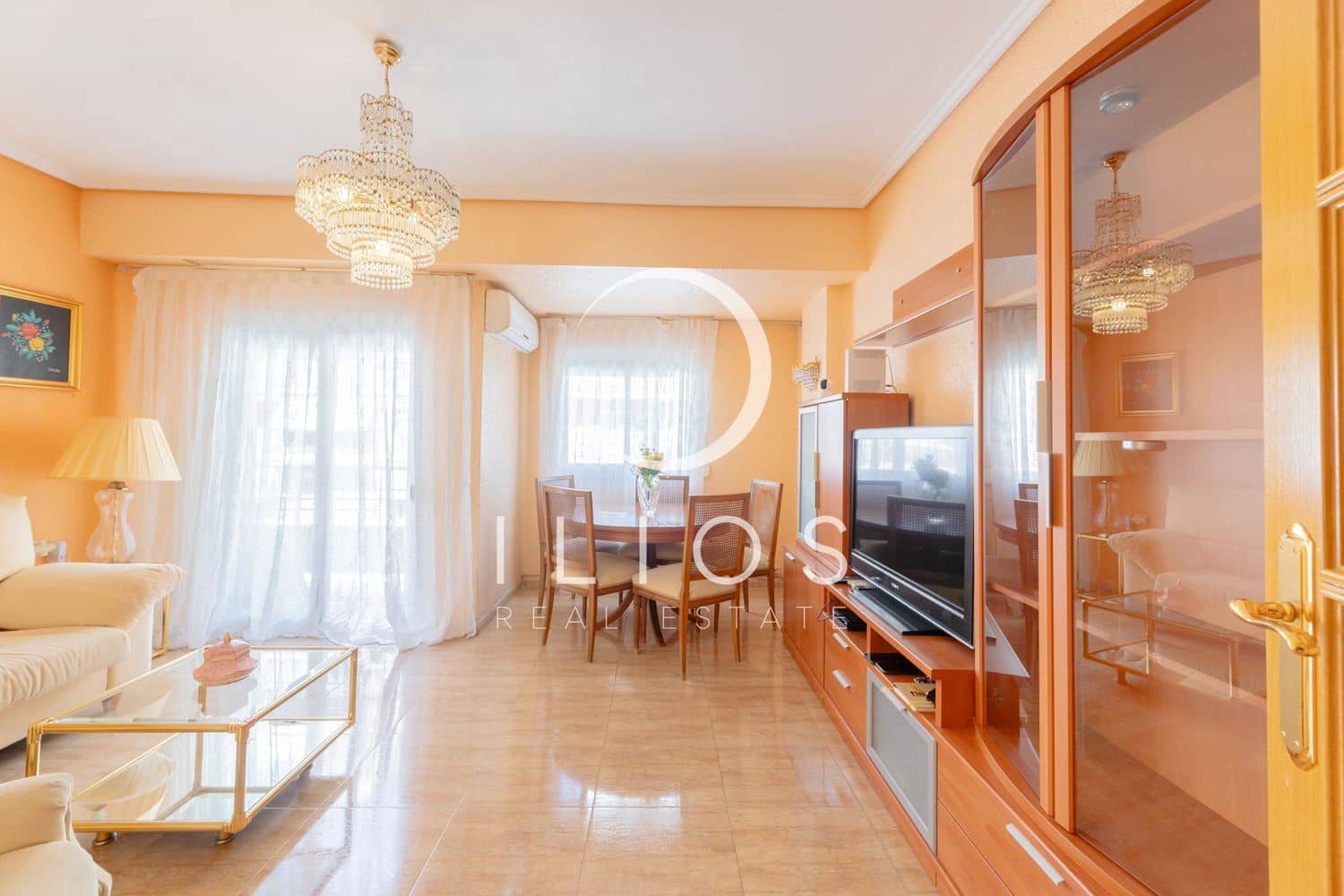 5 bedroom Apartment for sale in Valencia city - € 359,000 (Ref: 9839077)