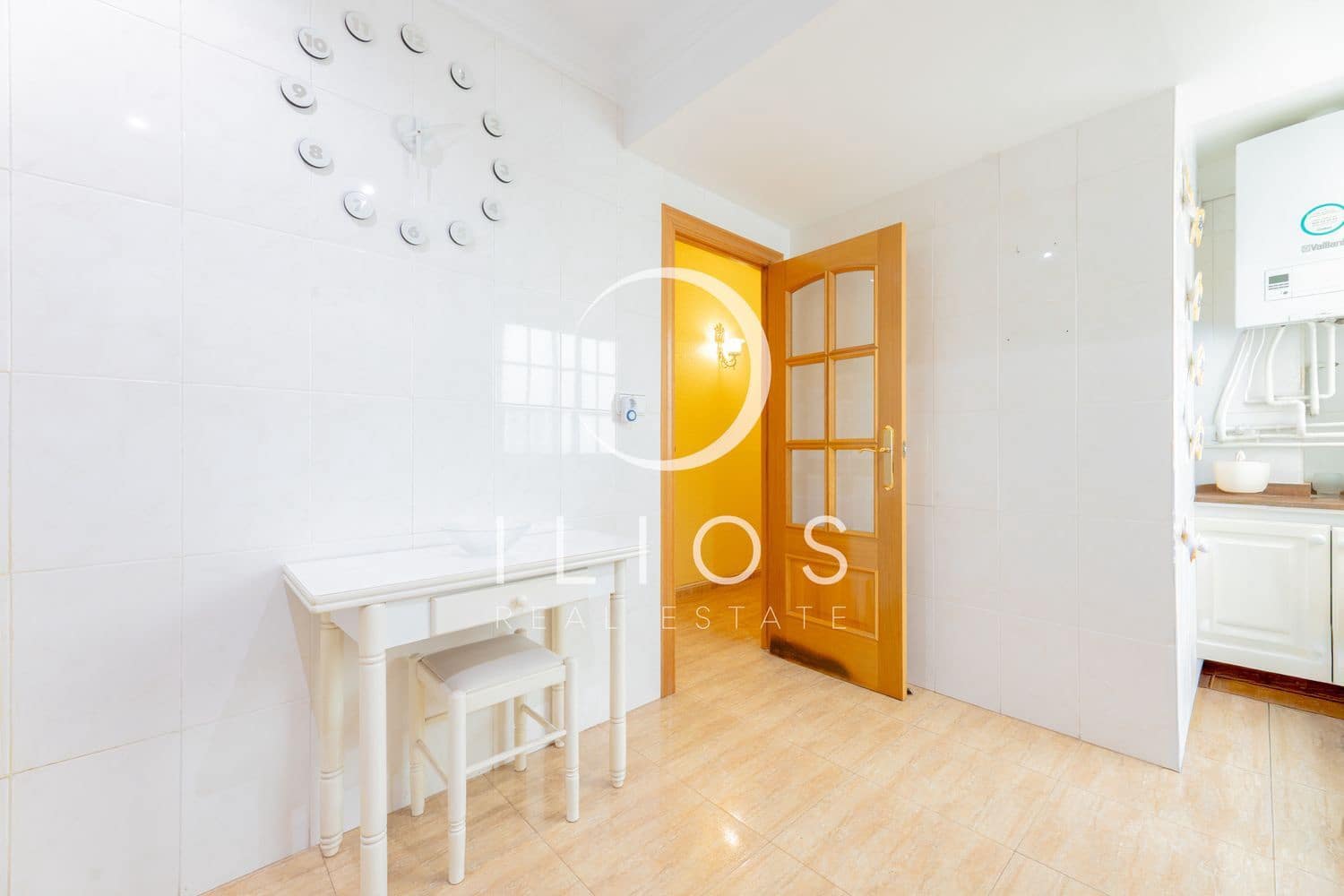 5 bedroom Apartment for sale in Valencia city - € 359,000 (Ref: 9839077)