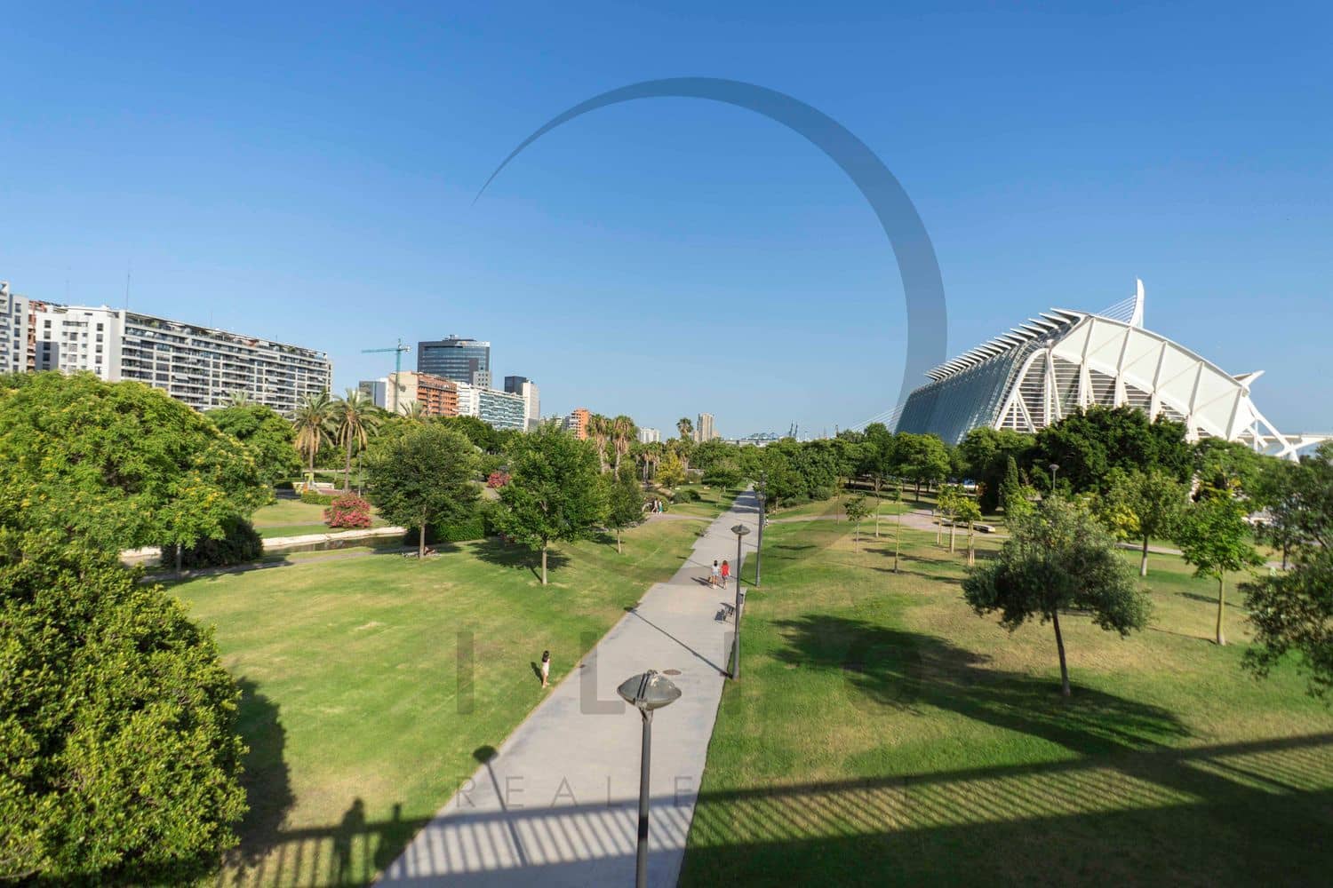 5 bedroom Apartment for sale in Valencia city - € 359,000 (Ref: 9839077)