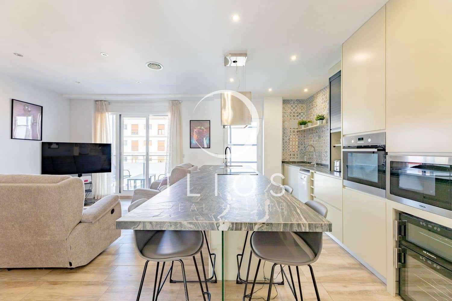 2 bedroom Apartment for rent in Valencia city - € 1,600 (Ref: 9840874)