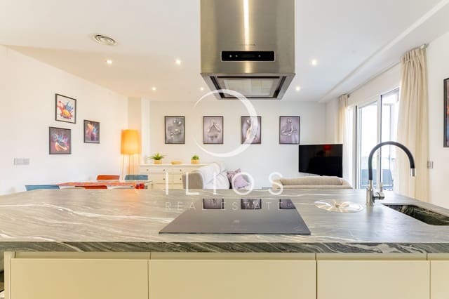 2 bedroom Apartment for rent in Sant Francesc, Valencia city with garage - € 1,600 (Ref: 9840874)