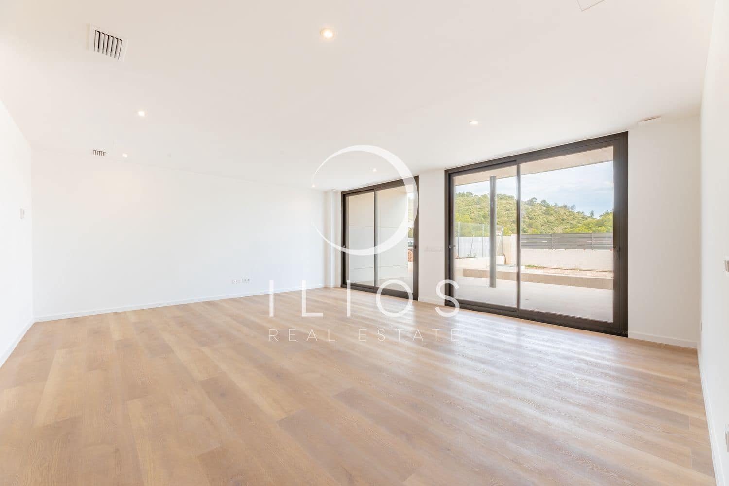 4 bedroom Villa for sale in Pucol with pool - € 900,000 (Ref: 9855213)