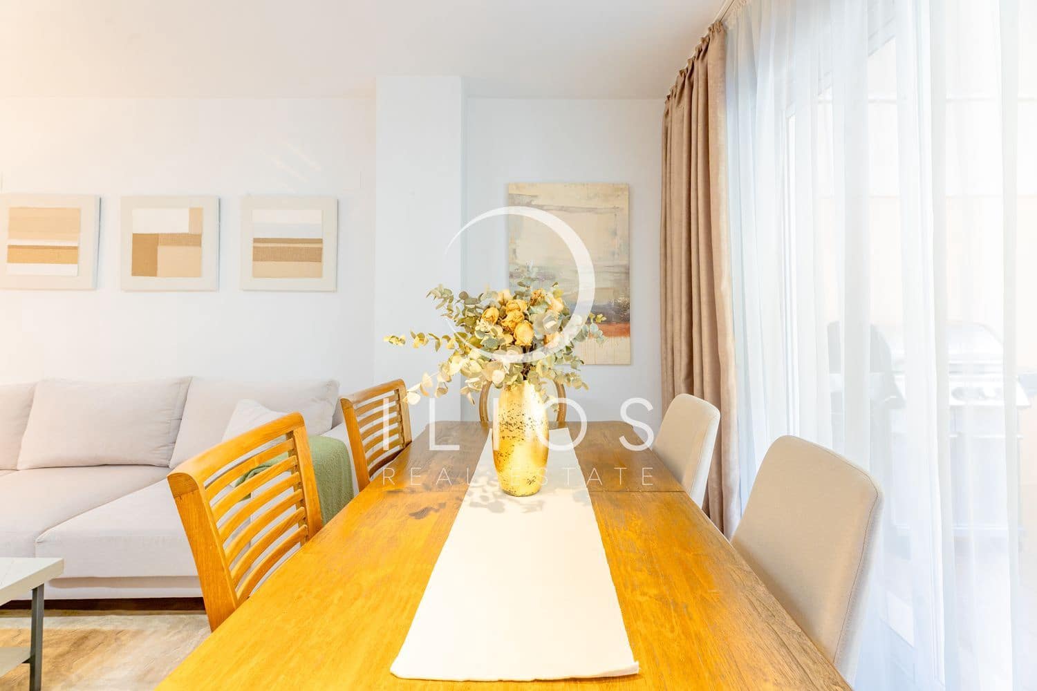 Apartamento de 3 habitaciones en Chiva en venta con piscina - 285.000 € (Ref: 9858064)