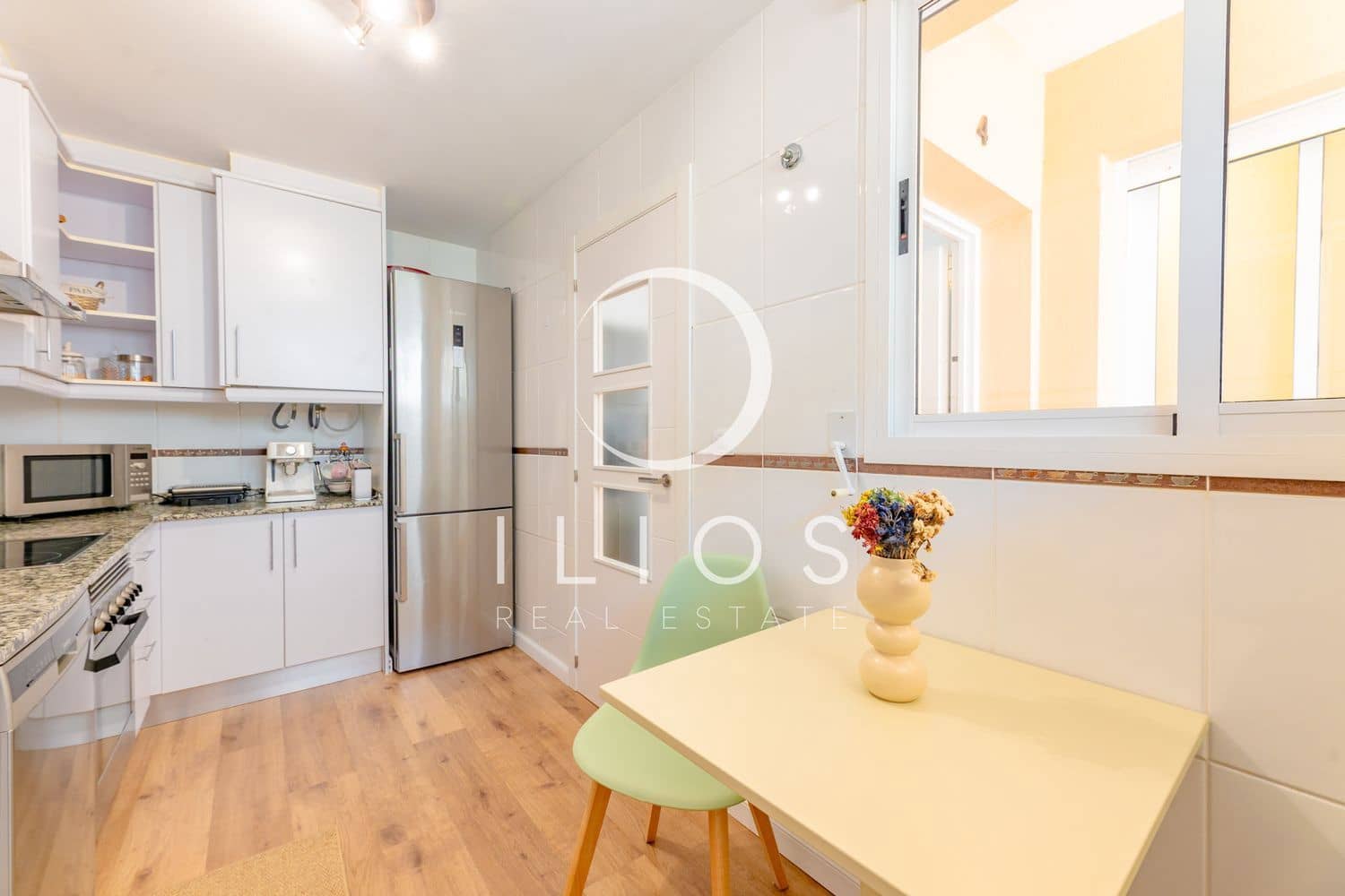 Apartamento de 3 habitaciones en Chiva en venta con piscina - 285.000 € (Ref: 9858064)