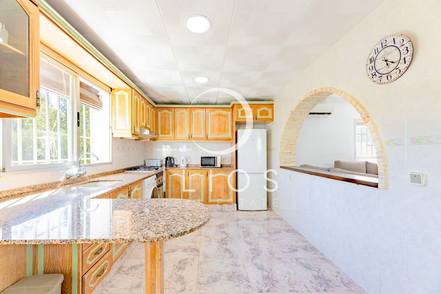4 bedroom Villa for sale in Vilamarxant / Villamarchante with pool - € 269,000 (Ref: 9869949)