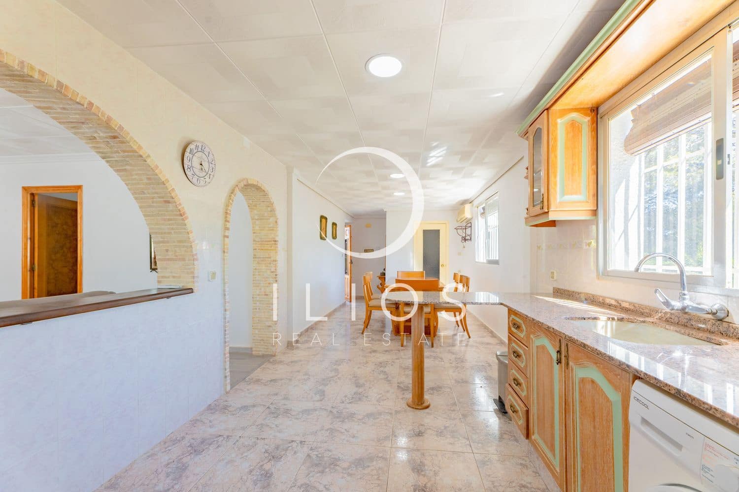 4 bedroom Villa for sale in Vilamarxant / Villamarchante with pool - € 269,000 (Ref: 9869949)