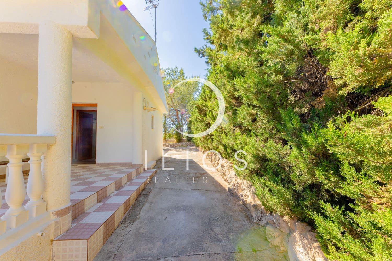 4 bedroom Villa for sale in Vilamarxant / Villamarchante with pool - € 269,000 (Ref: 9869949)