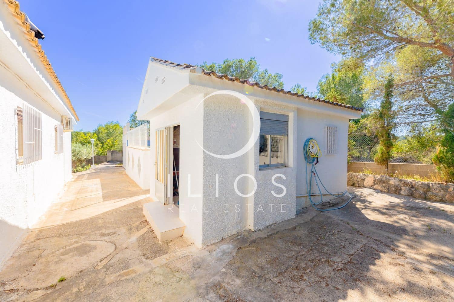 4 bedroom Villa for sale in Vilamarxant / Villamarchante with pool - € 269,000 (Ref: 9869949)
