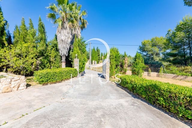 4 soveværelse Villa til salg i Vilamarxant / Villamarchante med swimmingpool garage - € 269.000 (Ref: 9869949)