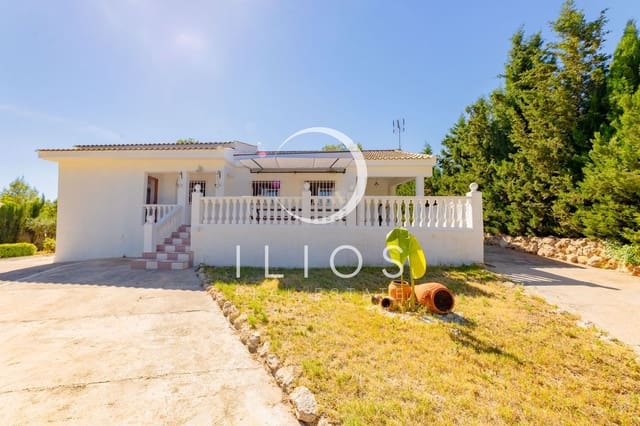 4 soveværelse Villa til salg i Vilamarxant / Villamarchante med swimmingpool garage - € 269.000 (Ref: 9869949)