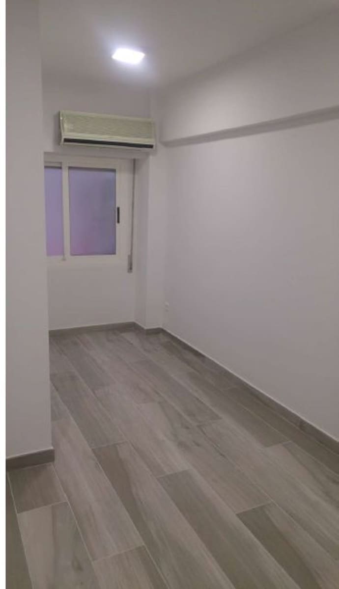 2 bedroom Apartment for rent in Valencia city - € 1,500 (Ref: 9869950)