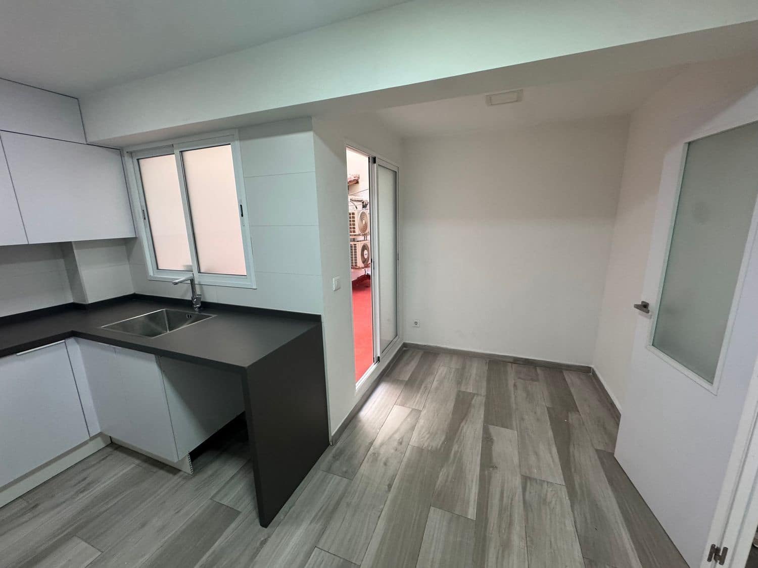 2 soverom Leilighet til leie i Valencia by - € 1 500 (Ref: 9869950)
