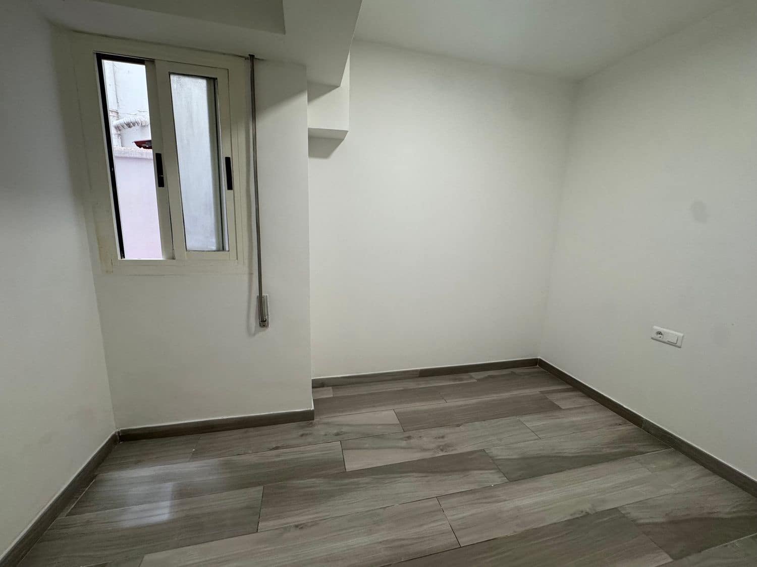 2 soverom Leilighet til leie i Valencia by - € 1 500 (Ref: 9869950)