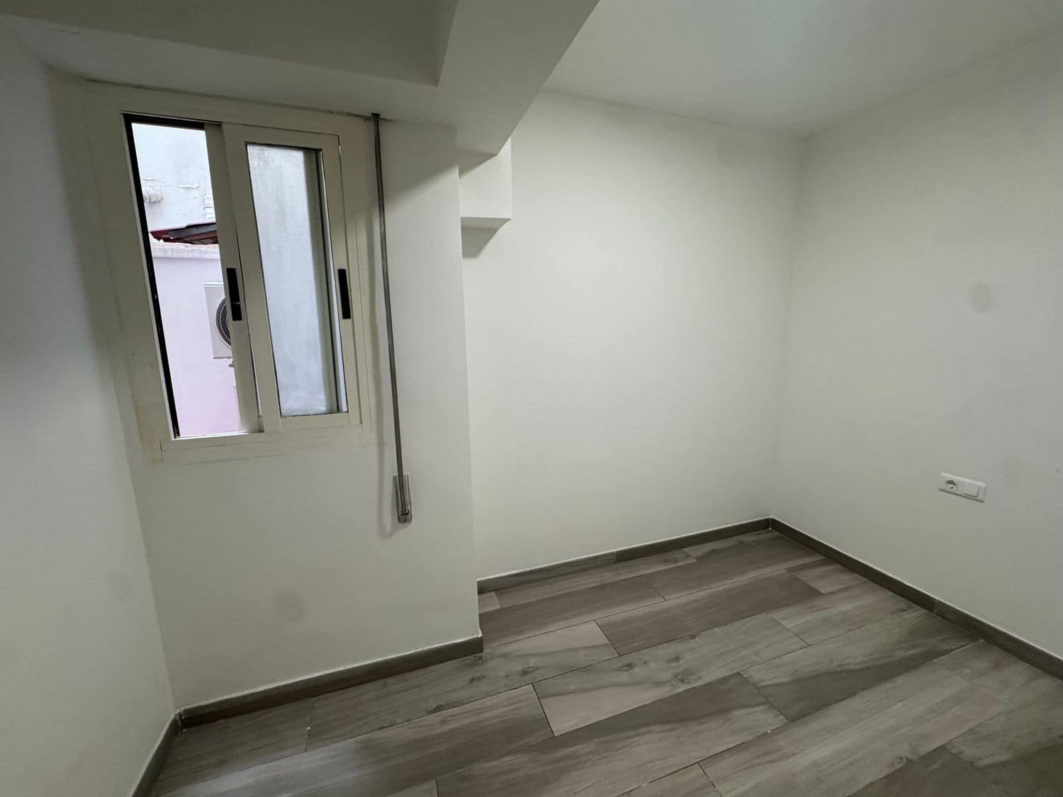 2 soverom Leilighet til leie i Valencia by - € 1 500 (Ref: 9869950)