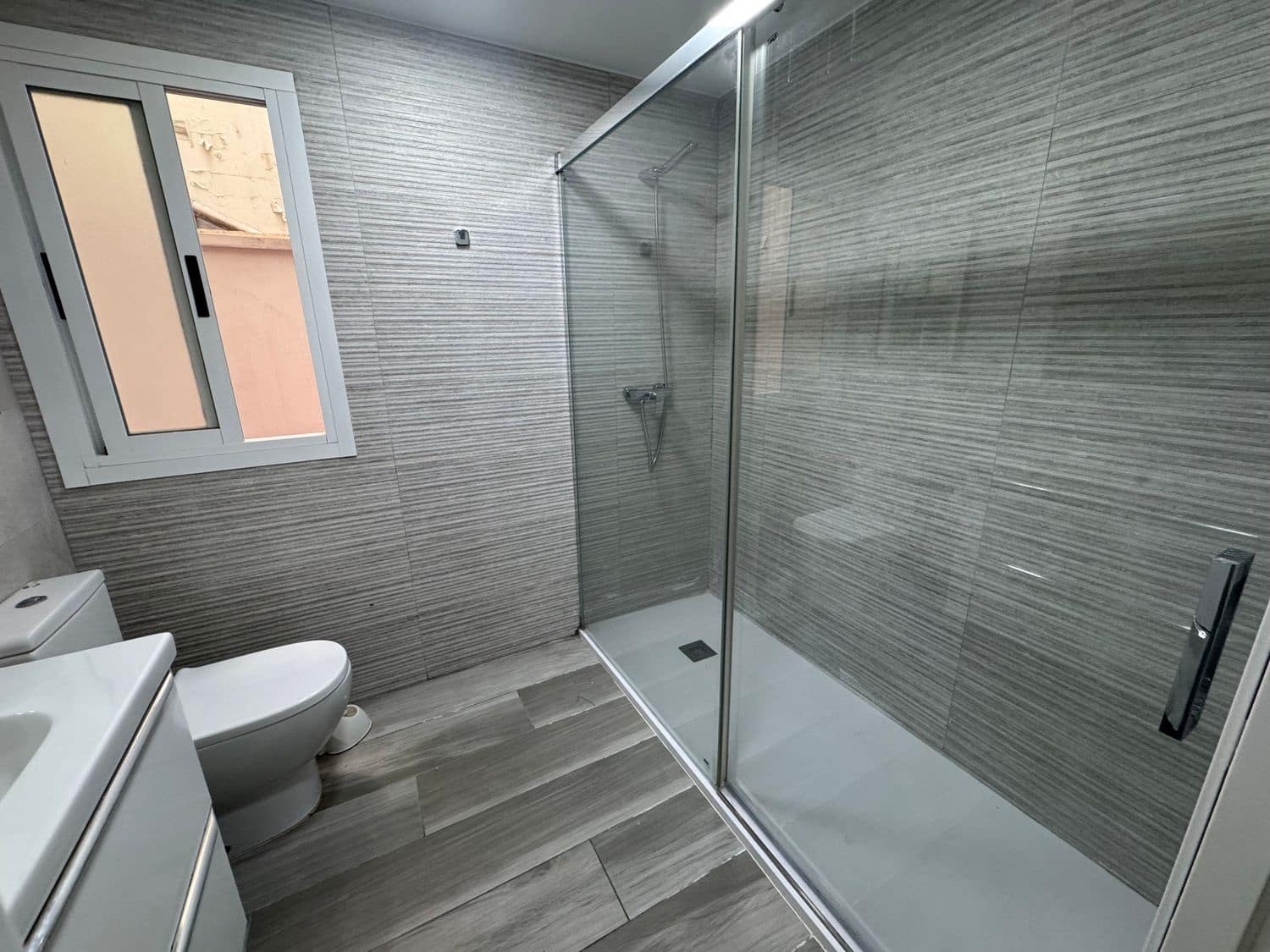 2 soverom Leilighet til leie i Valencia by - € 1 500 (Ref: 9869950)
