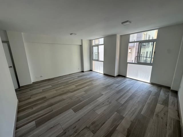 2 bedroom Apartment for rent in Sant Francesc, Valencia city - € 1,500 (Ref: 9869950)
