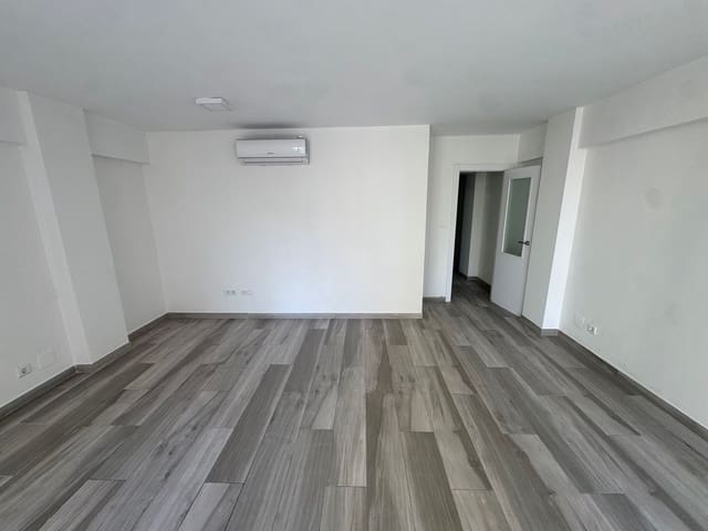 2 bedroom Apartment for rent in Sant Francesc, Valencia city - € 1,500 (Ref: 9869950)