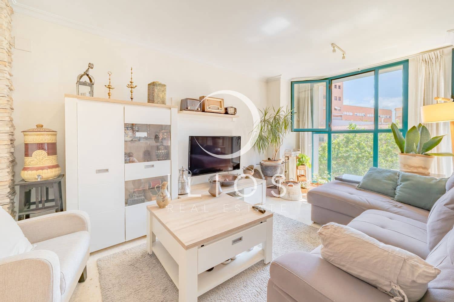 3 makuuhuone Huoneisto myytävänä paikassa Valencia kaupunki - 359 000 € (Ref: 9888740)