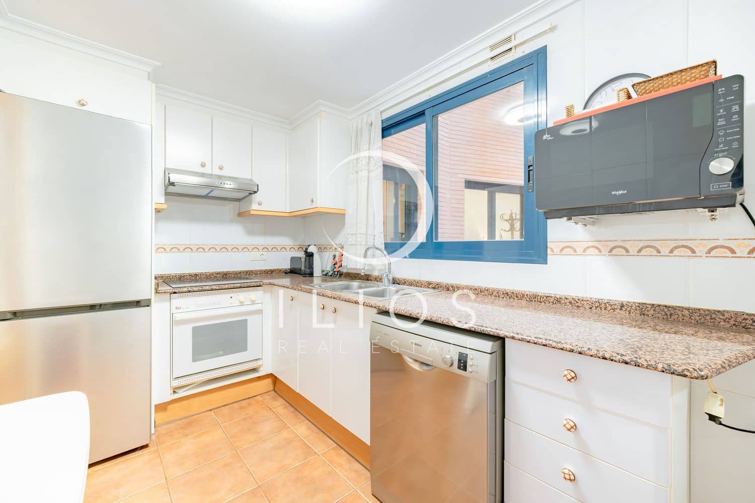 3 makuuhuone Huoneisto myytävänä paikassa Valencia kaupunki - 359 000 € (Ref: 9888740)