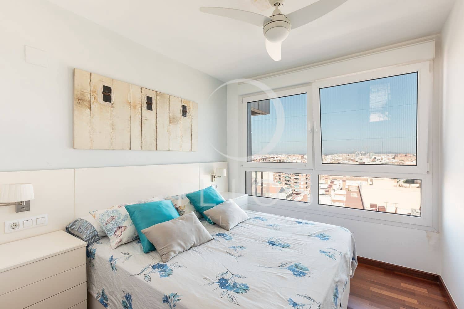 3 bedroom Apartment for rent in Mislata with garage - € 1,500 (Ref: 9901621)