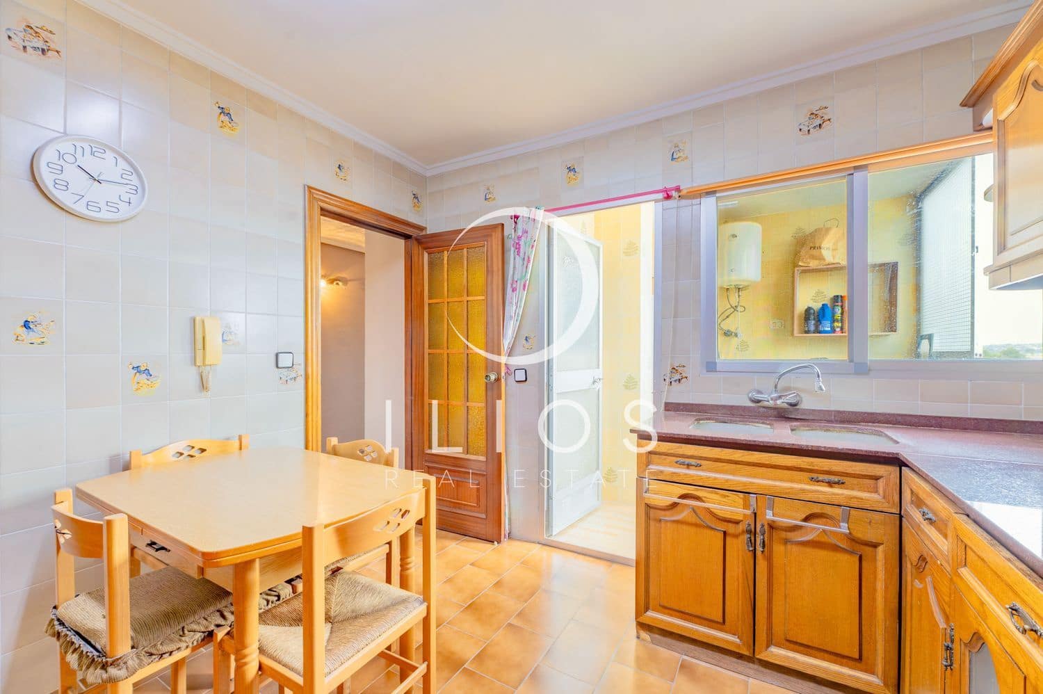 4 Zimmer Apartment zu verkaufen in Manises - 210.000 € (Ref: 9910410)