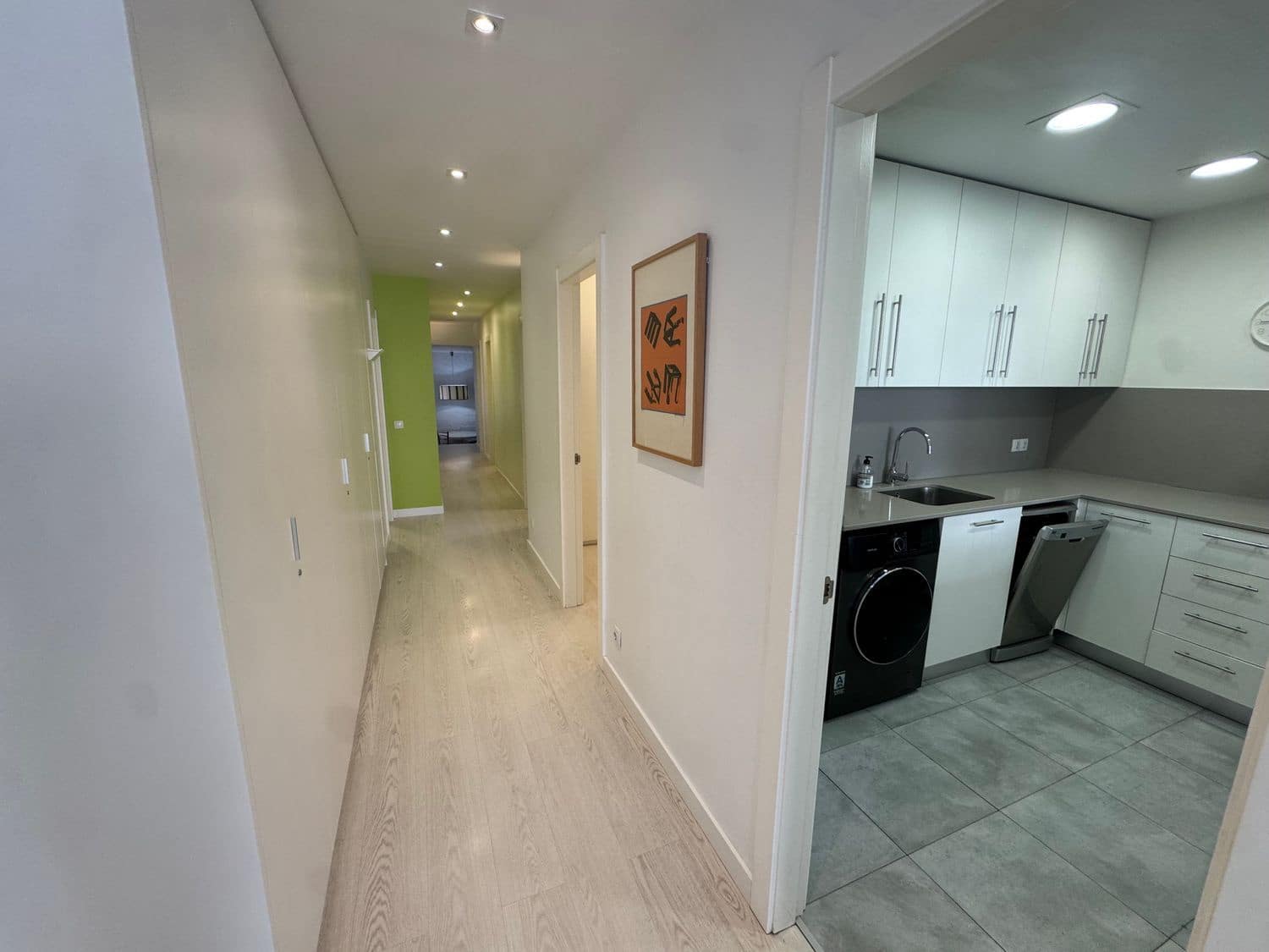 3 bedroom Apartment for rent in Valencia city - € 1,600 (Ref: 9939599)