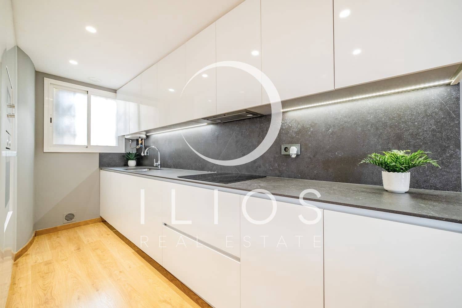 3 Zimmer Penthouse zu verkaufen in Valencia Stadt mit Garage - 625.000 € (Ref: 9990385)