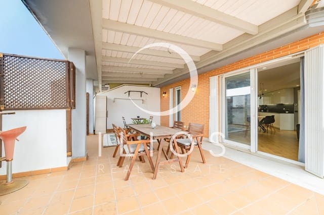 3 soveværelse Penthouse til salg i Sant Francesc, Valencia by med garage - € 625.000 (Ref: 9990385)