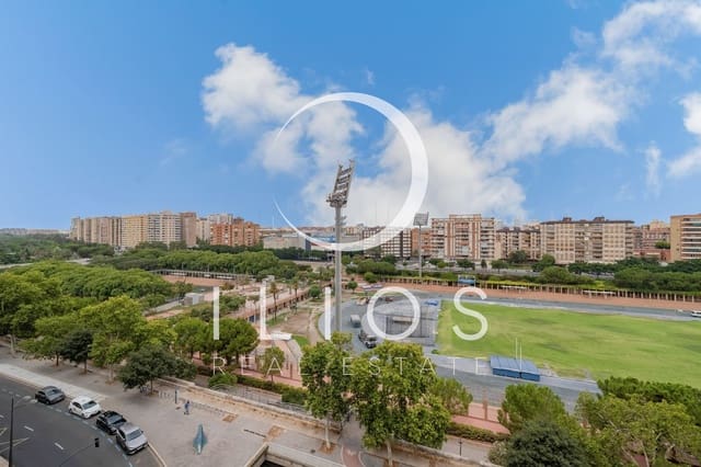 3 soveværelse Penthouse til salg i Sant Francesc, Valencia by med garage - € 625.000 (Ref: 9990385)