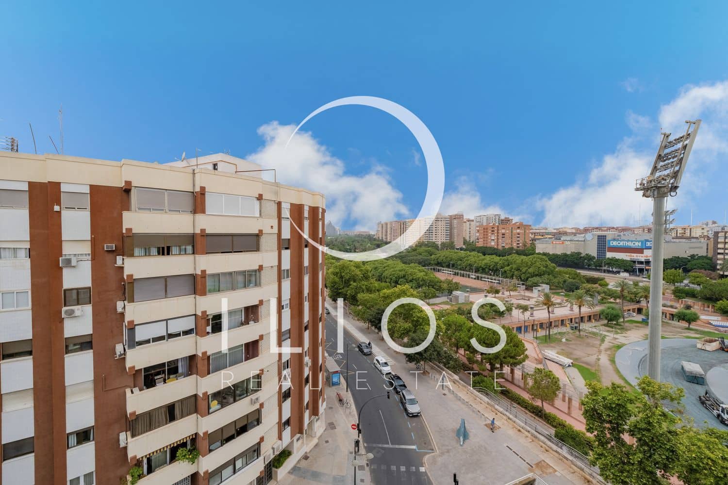 3 Zimmer Penthouse zu verkaufen in Valencia Stadt mit Garage - 625.000 € (Ref: 9990385)
