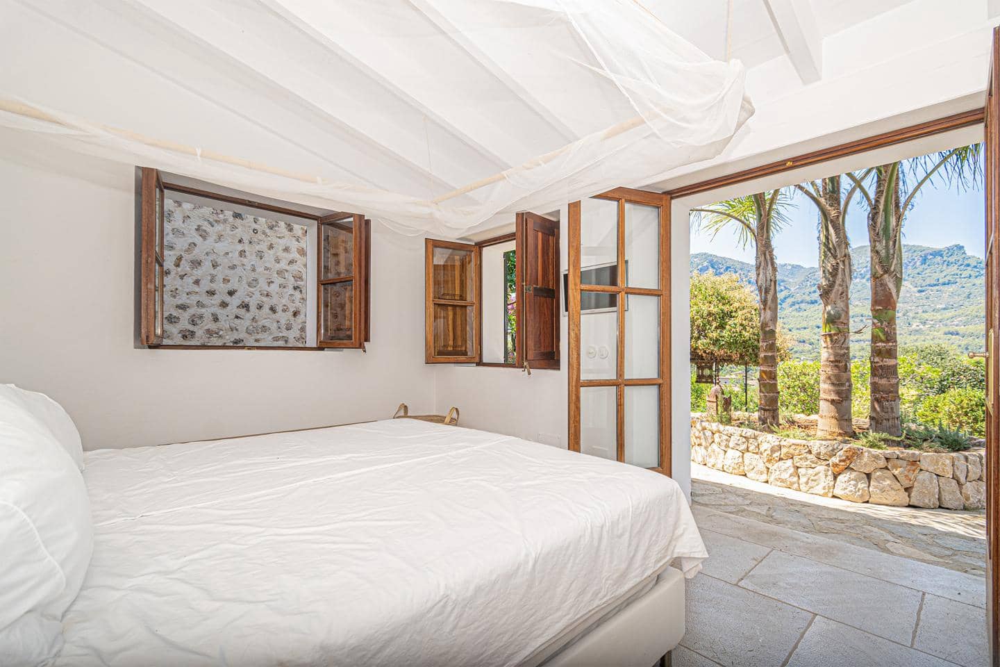 3 bedroom Villa for sale in Soller with pool garage - € 2,655,000 (Ref: 10051879)