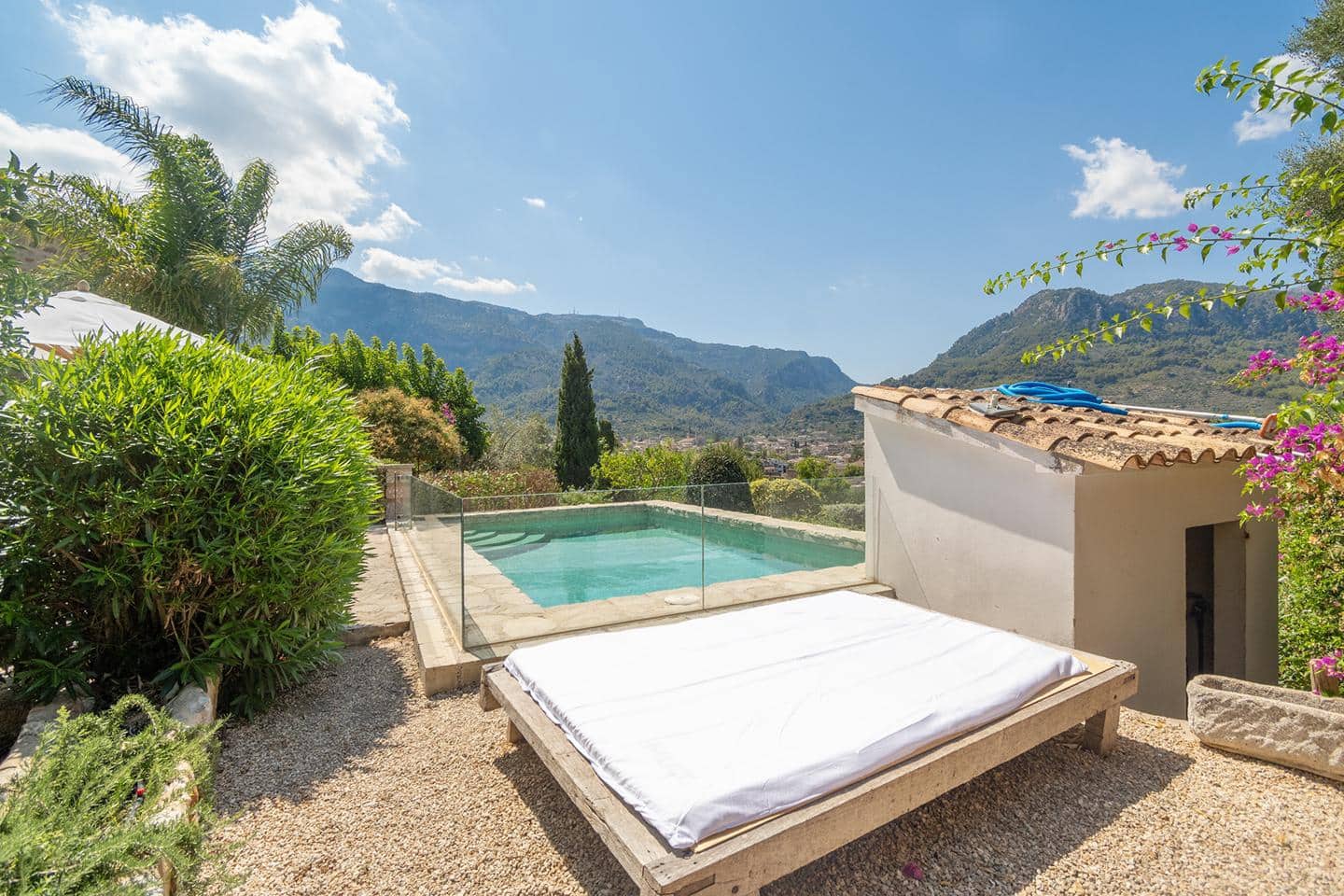 3 bedroom Villa for sale in Soller with pool garage - € 2,655,000 (Ref: 10051879)