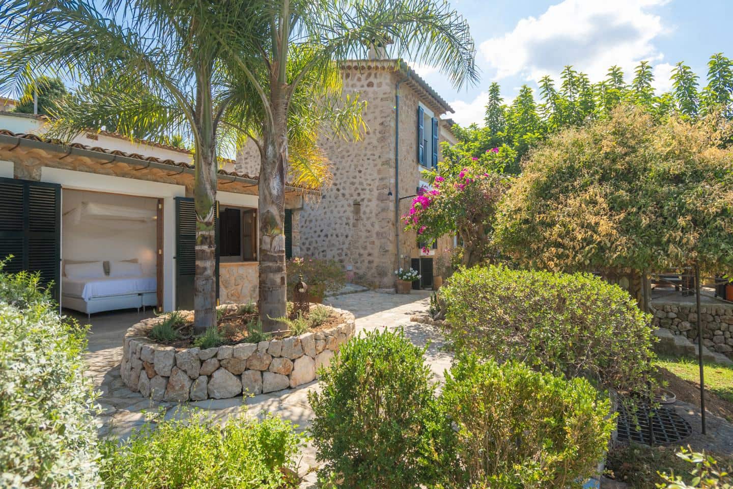3 bedroom Villa for sale in Soller with pool garage - € 2,655,000 (Ref: 10051879)