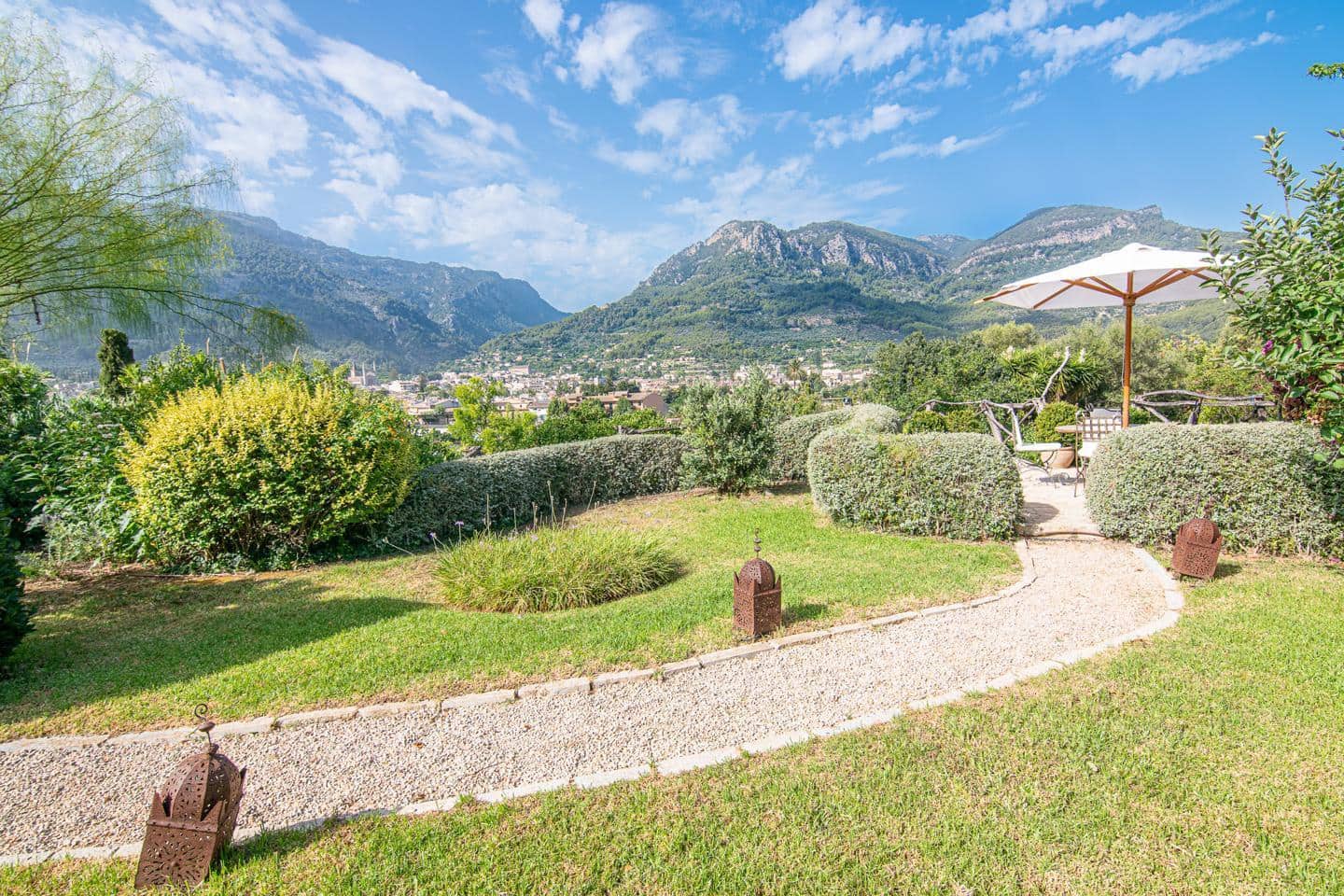 3 bedroom Villa for sale in Soller with pool garage - € 2,655,000 (Ref: 10051879)