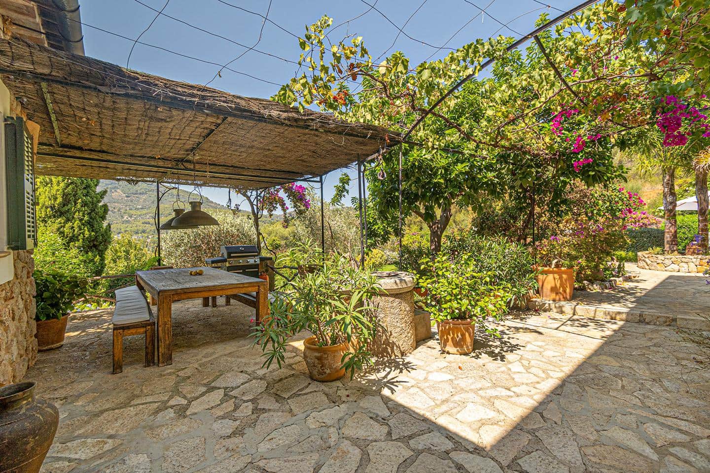 3 bedroom Villa for sale in Soller with pool garage - € 2,655,000 (Ref: 10051879)