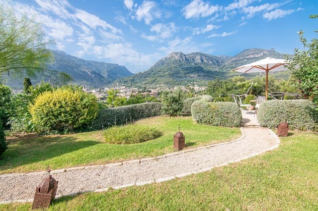 Chalet de 3 habitaciones en Sóller en venta con piscina garaje - 2.655.000 € (Ref: 10051879)